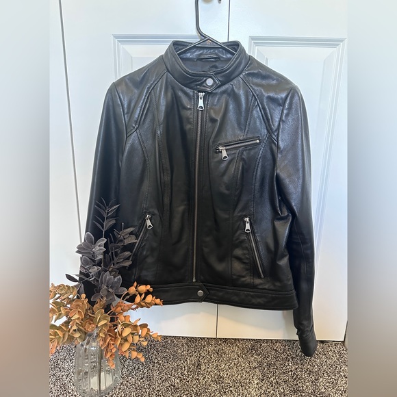 Andrew Marc-Marc New York Women’s Leather Jacket - Picture 5 of 6